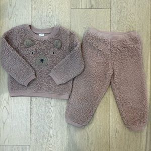 Carters Mauve/Pink Fuzzy Sweatsuit 24mo